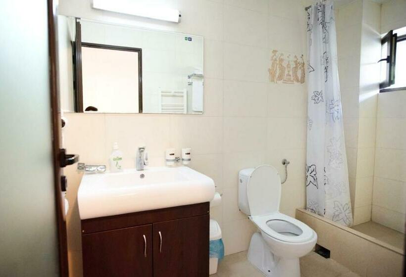 پانسیون Complex Eos