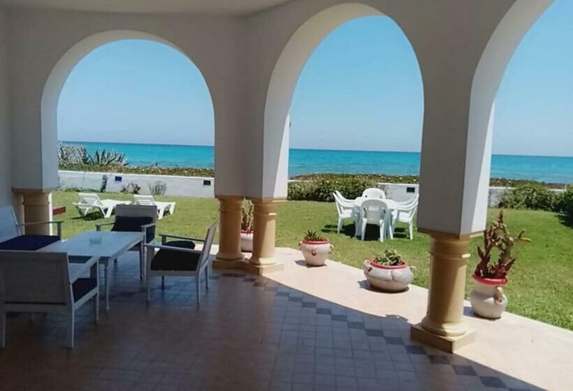 پانسیون Chalet Vert Diar Maamoura