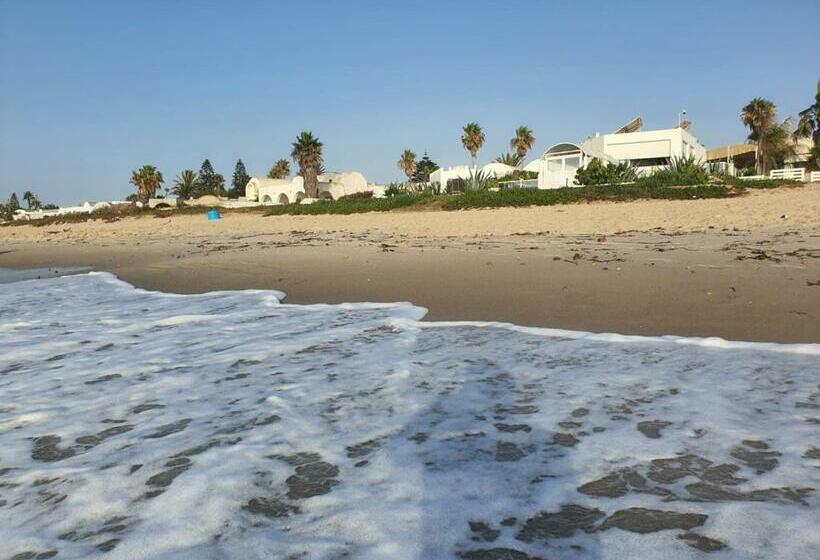 پانسیون Chalet Vert Diar Maamoura