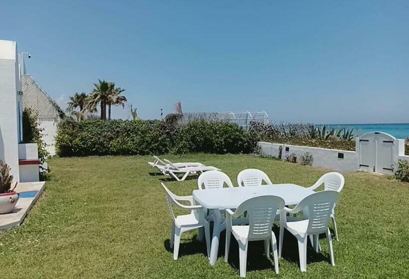 پانسیون Chalet Vert Diar Maamoura