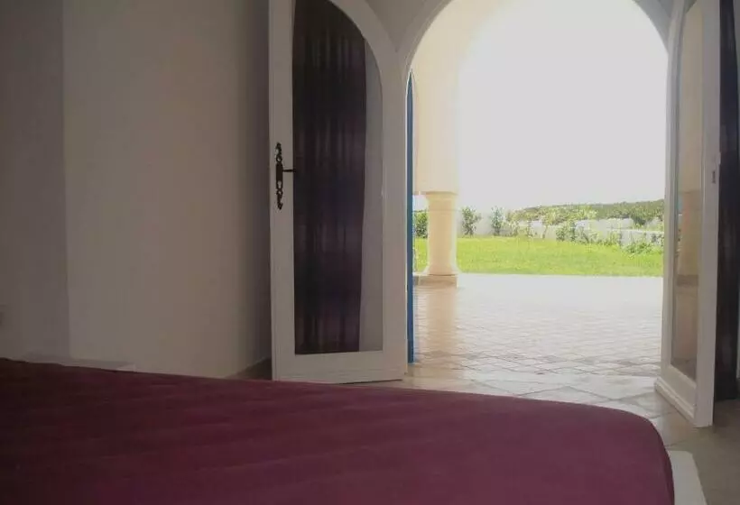پانسیون Chalet Vert Diar Maamoura