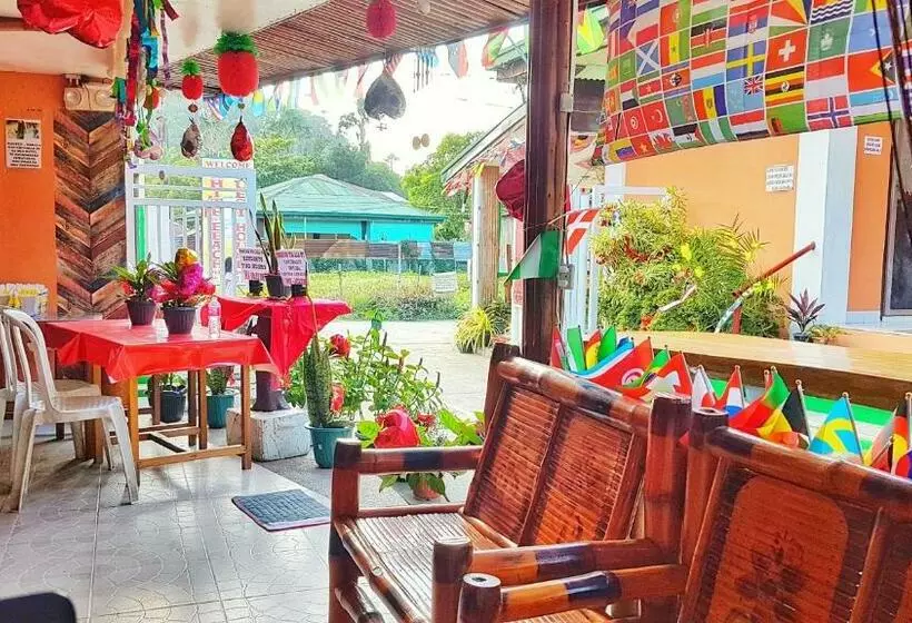 ペンション White Beach Guest House