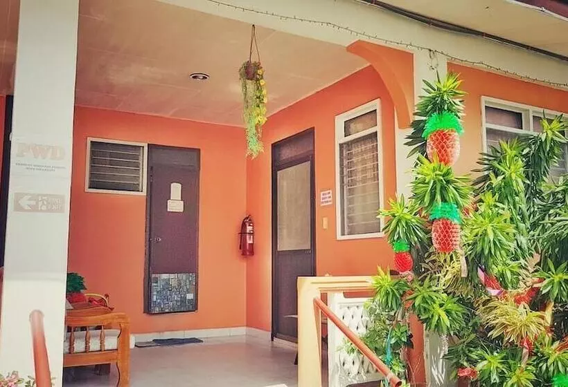 ペンション White Beach Guest House