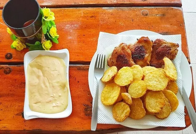 ペンション White Beach Guest House