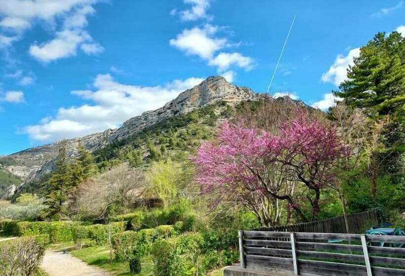 אתר נופש Village Vacances La Fontaine D Annibal