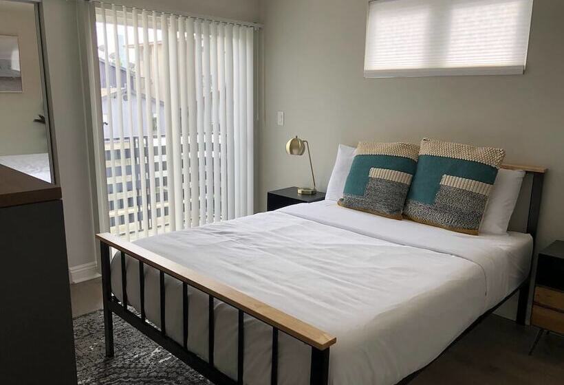 Brand New Modern Luxury 3bdr Townhome In Silver Lake