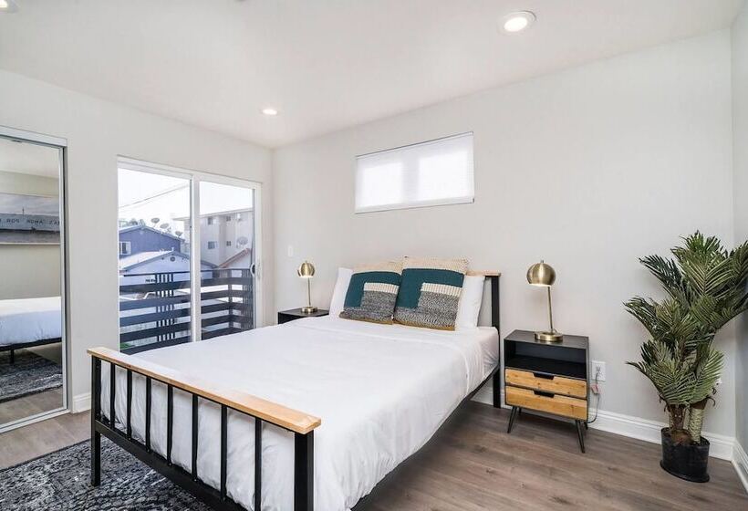 Brand New Modern Luxury 3bdr Townhome In Silver Lake
