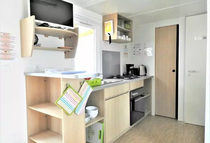 هتل Mobil Homes Deux Chambres