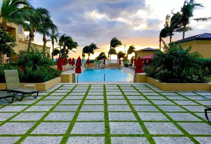Hotelli Palm Beach Singer Island Resort & Spa Luxury Suites