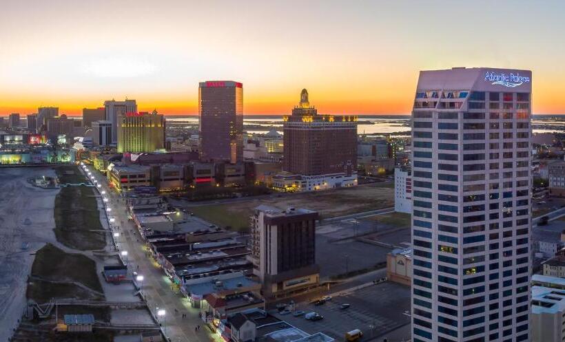 Boardwalk Resorts At Atlantic Palace