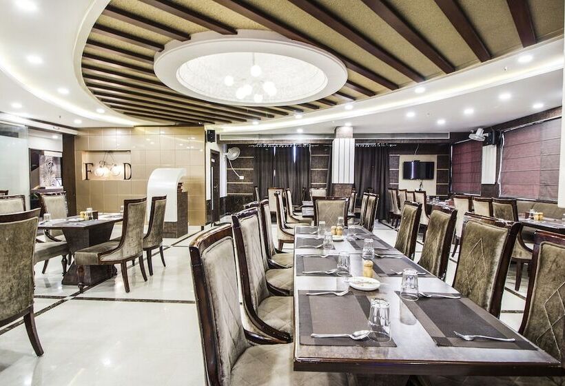 Fabhotel Anmol S Classic Napier Town