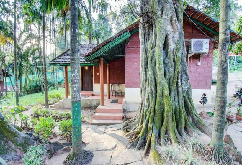 Отель Greenline Cottages