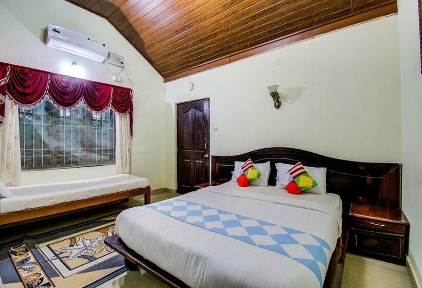 Отель Greenline Cottages