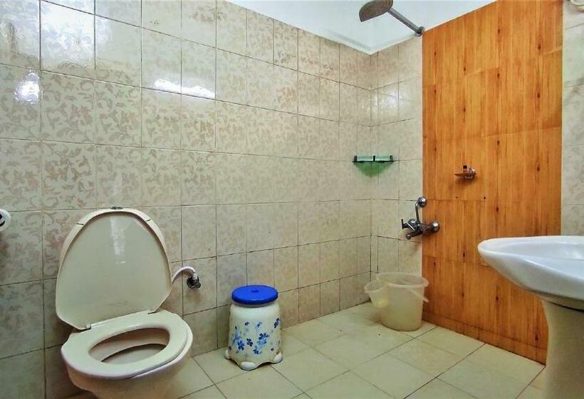 Отель Greenline Cottages