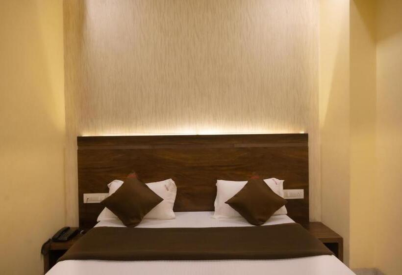 هتل Vijaya Hill View Residency