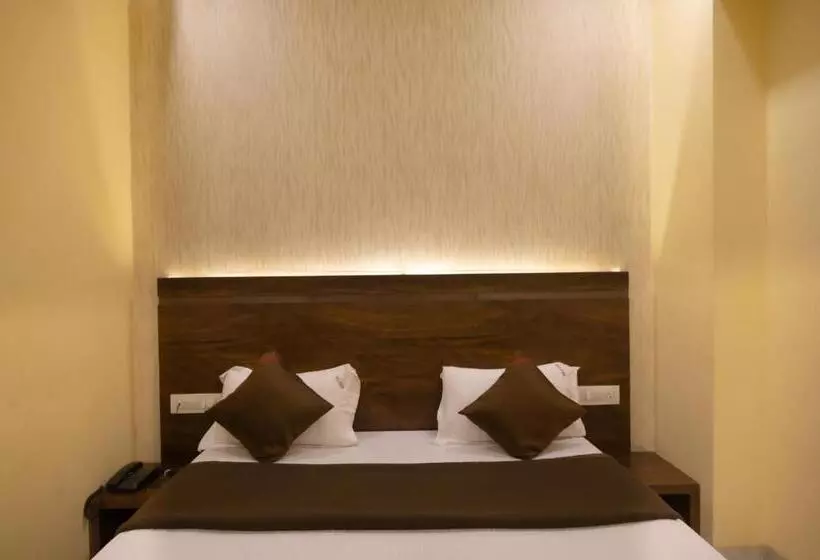 Hotelli Vijaya Hill View Residency