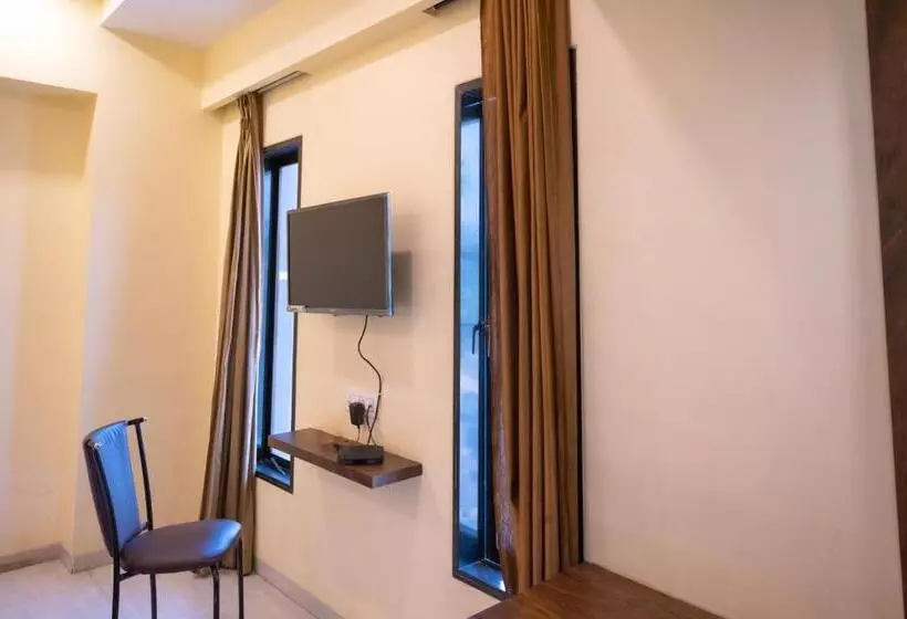 Hotelli Vijaya Hill View Residency