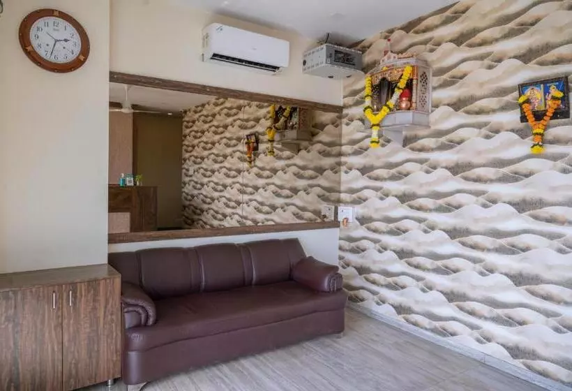 Hotelli Vijaya Hill View Residency