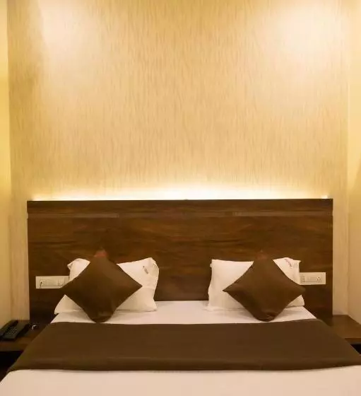 Hotelli Vijaya Hill View Residency