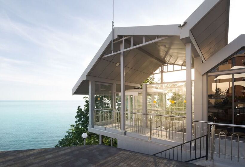 Lavicon Apart Hotel Collection