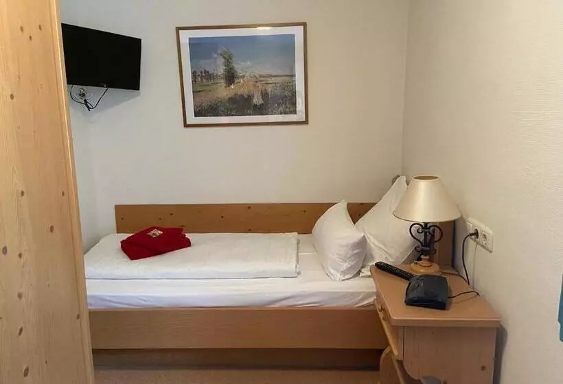 ペンション Das Muldenschlösschen   Gästehaus & Restaurant