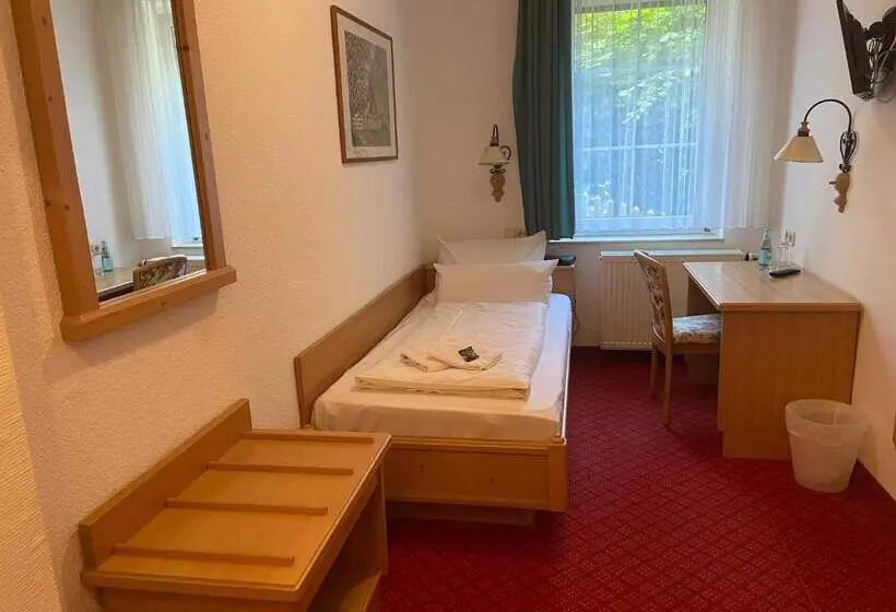 ペンション Das Muldenschlösschen   Gästehaus & Restaurant