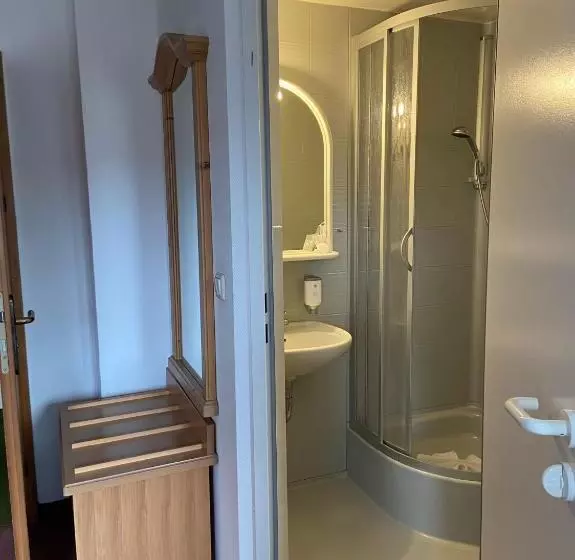 ペンション Das Muldenschlösschen   Gästehaus & Restaurant