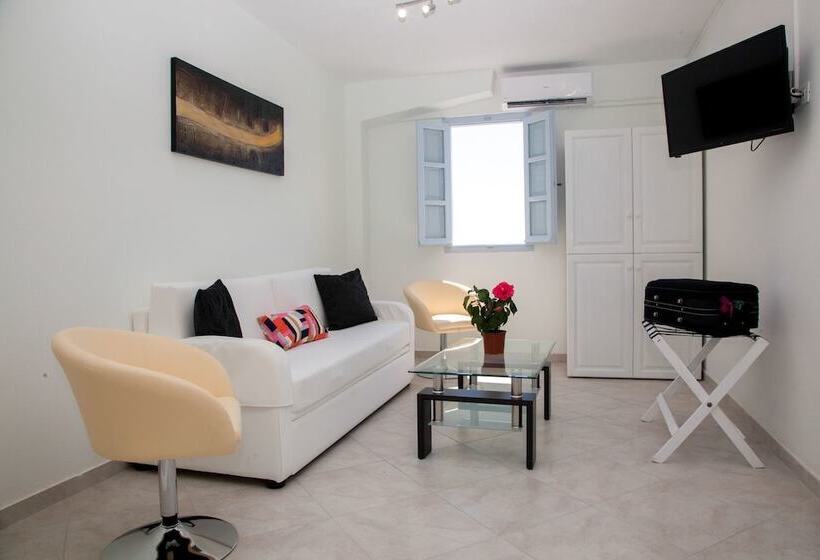 پانسیون Luna Rossa