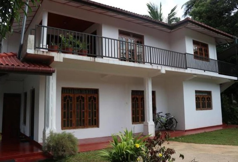 بنسيون Rainbow Tourist Rest