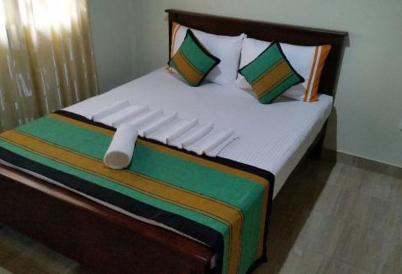 بنسيون Rainbow Tourist Rest