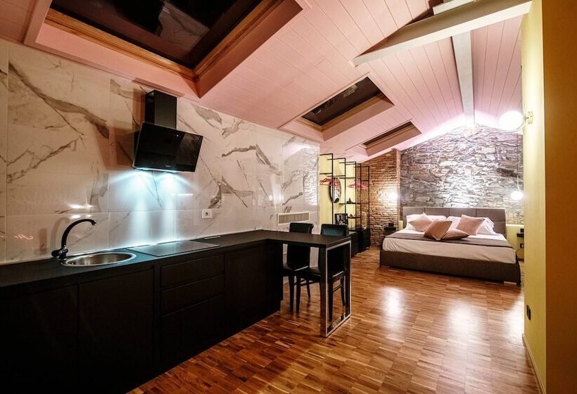 پانسیون Vitrum   Como Luxury Suites