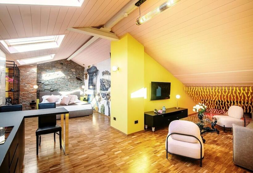 پانسیون Vitrum   Como Luxury Suites