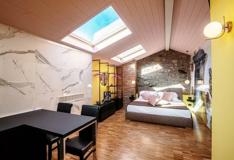 پانسیون Vitrum   Como Luxury Suites