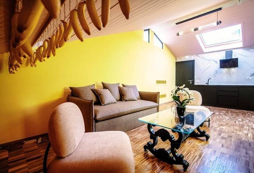 پانسیون Vitrum   Como Luxury Suites