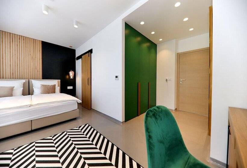 بنسيون White Rooms Zadar 345