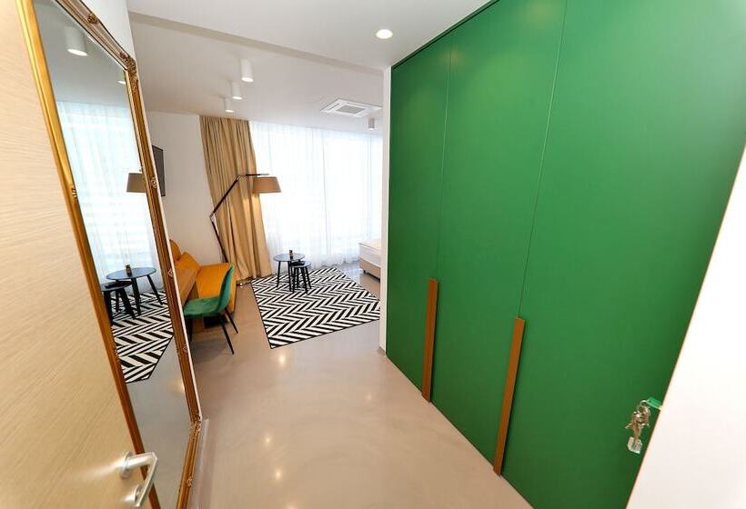 بنسيون White Rooms Zadar 345