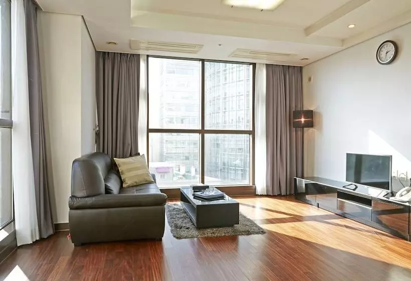 Brown Suites Residence