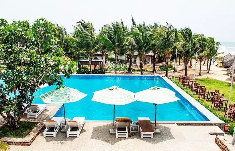 هتل Eden Resort Phu Quoc
