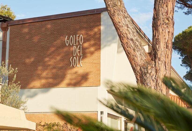 호텔 Golfo Del Sole Holiday Resort