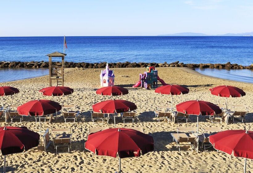 호텔 Golfo Del Sole Holiday Resort