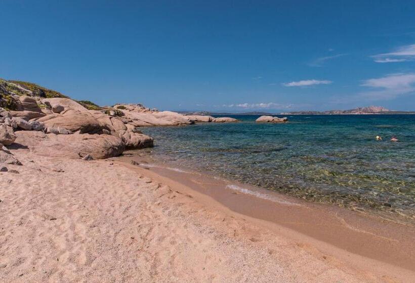 Отель Grand Relais Dei Nuraghi