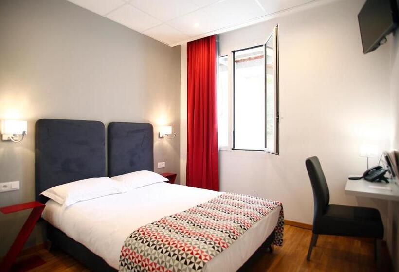 هتل Hôtel Méditerranée