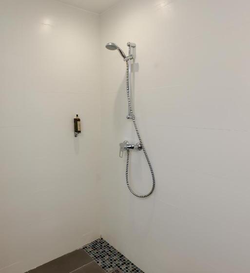 هتل Hôtel Méditerranée