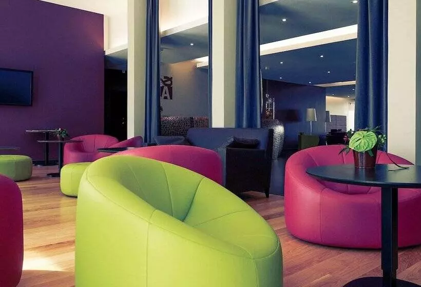 هتل Mercure Villefranche Sur Saône