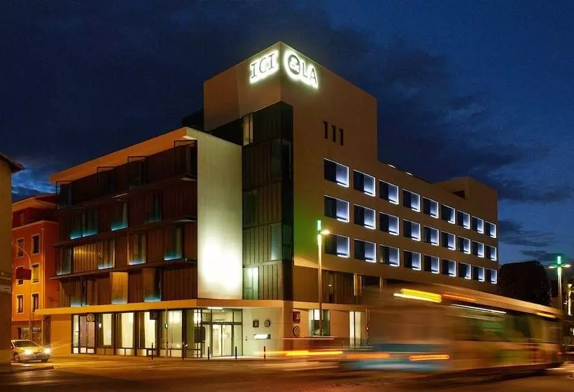 هتل Mercure Villefranche Sur Saône