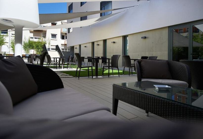 هتل Mercure Villefranche Sur Saône