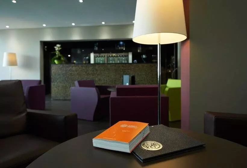 هتل Mercure Villefranche Sur Saône