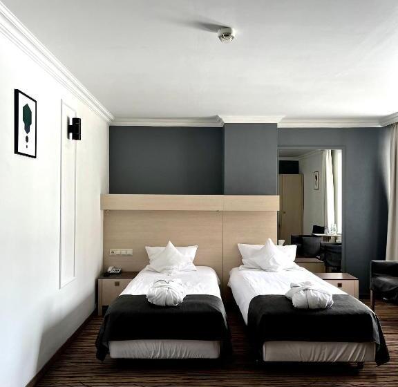 בית מלון כפרי Natura Residence Business & Spa