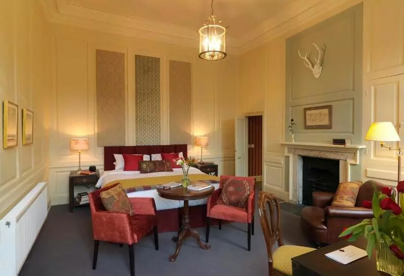 Hotelli Plas Nanteos Mansion