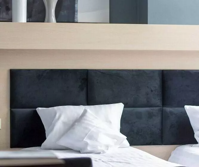 هتل Natura Residence Business & Spa